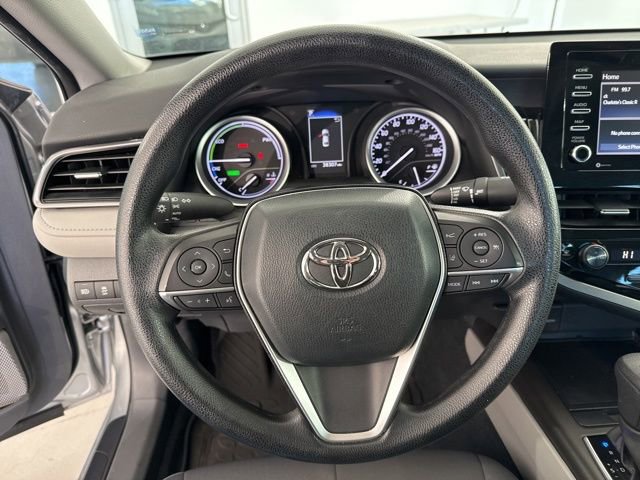Used 2022 Toyota Camry LE image 25