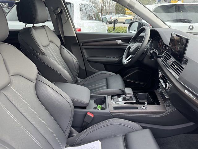 Certified 2025 Audi Q5 2.0T Premium Plus w/ Premium Plus Package AWD/4WD image 29