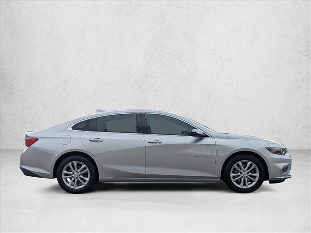 Used 2017 Chevrolet Malibu LT FWD image 4