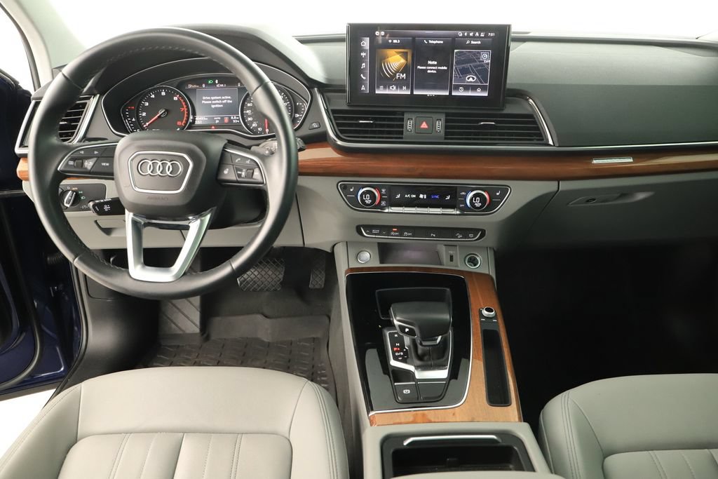Certified 2022 Audi Q5 2.0T Premium w/ Convenience Package AWD/4WD image 18