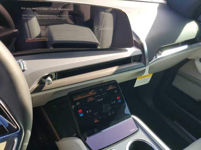 New 2027 Cadillac Vistiq Luxury AWD/4WD image 9