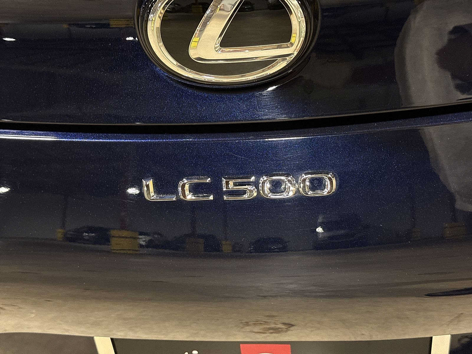 Used 2018 Lexus LC 500 Coupe w/ Touring Package RWD image 25