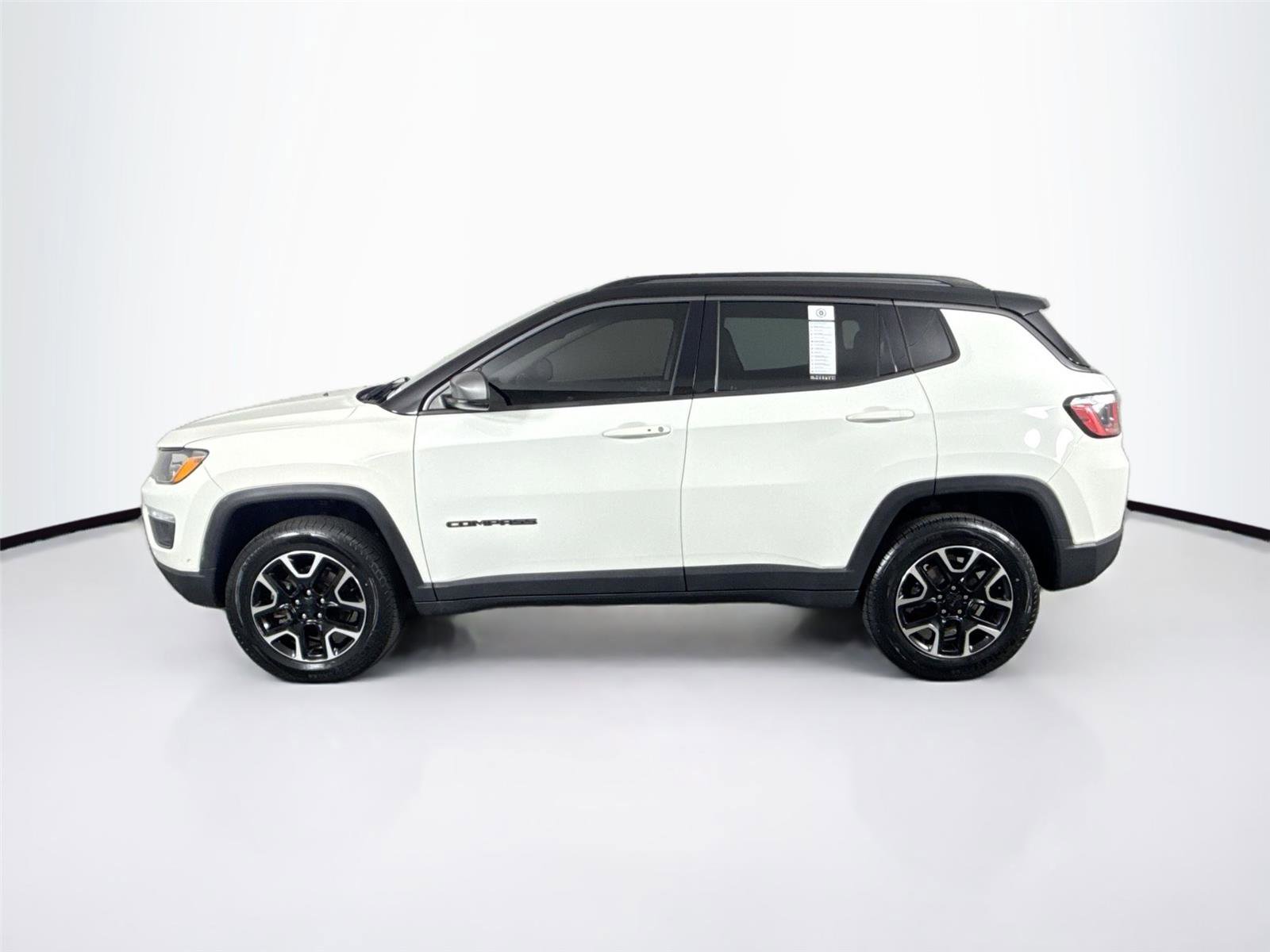 Used 2020 Jeep Compass Trailhawk image 9