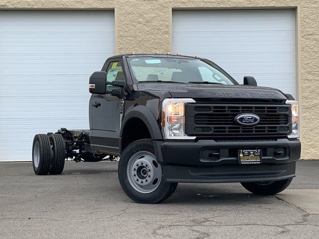 New 2025 Ford F550 4x4 Regular Cab Super Duty w/ Snow Plow Prep Package image 2