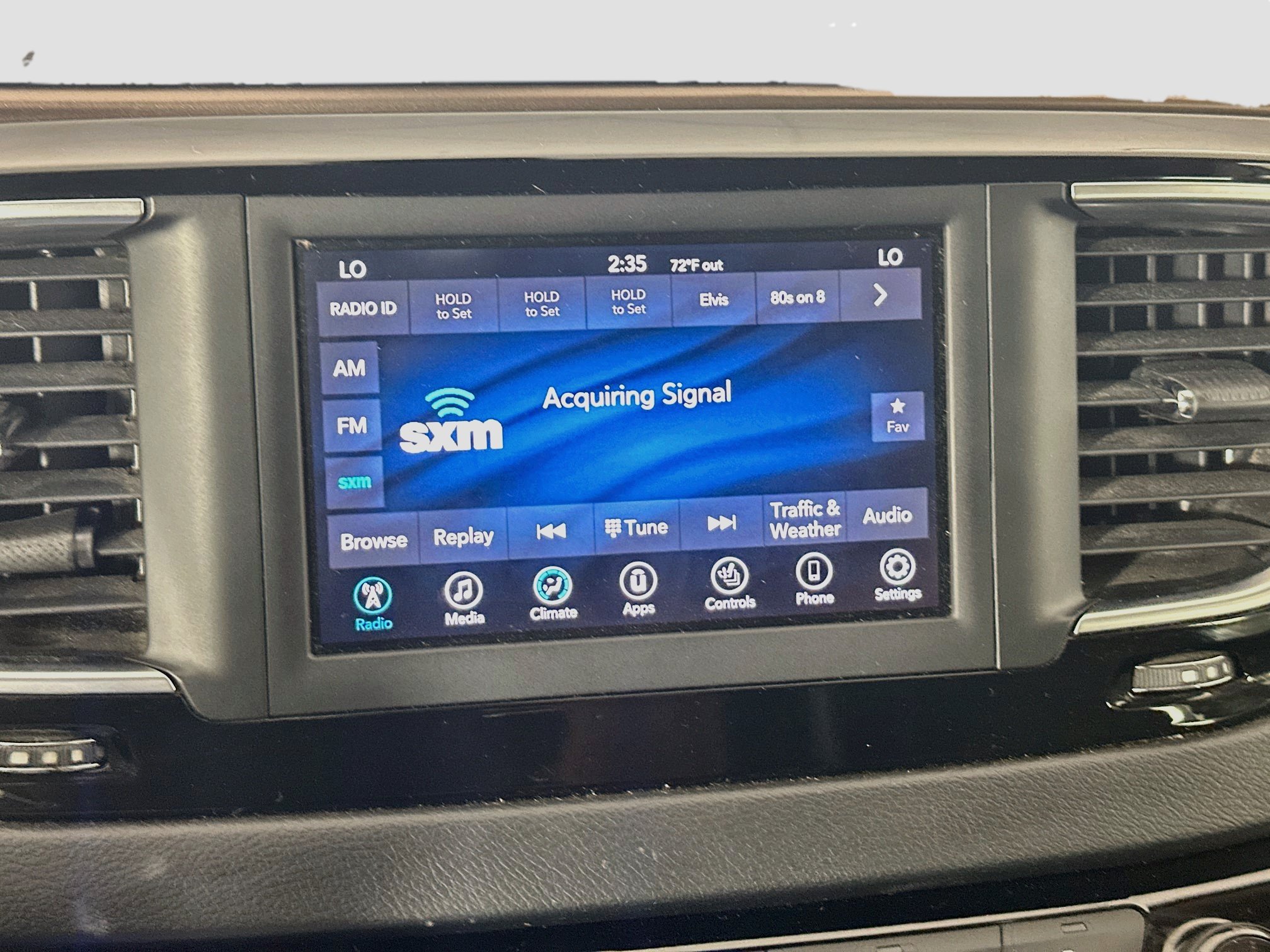 Used 2019 Chrysler Pacifica Touring-L FWD image 21