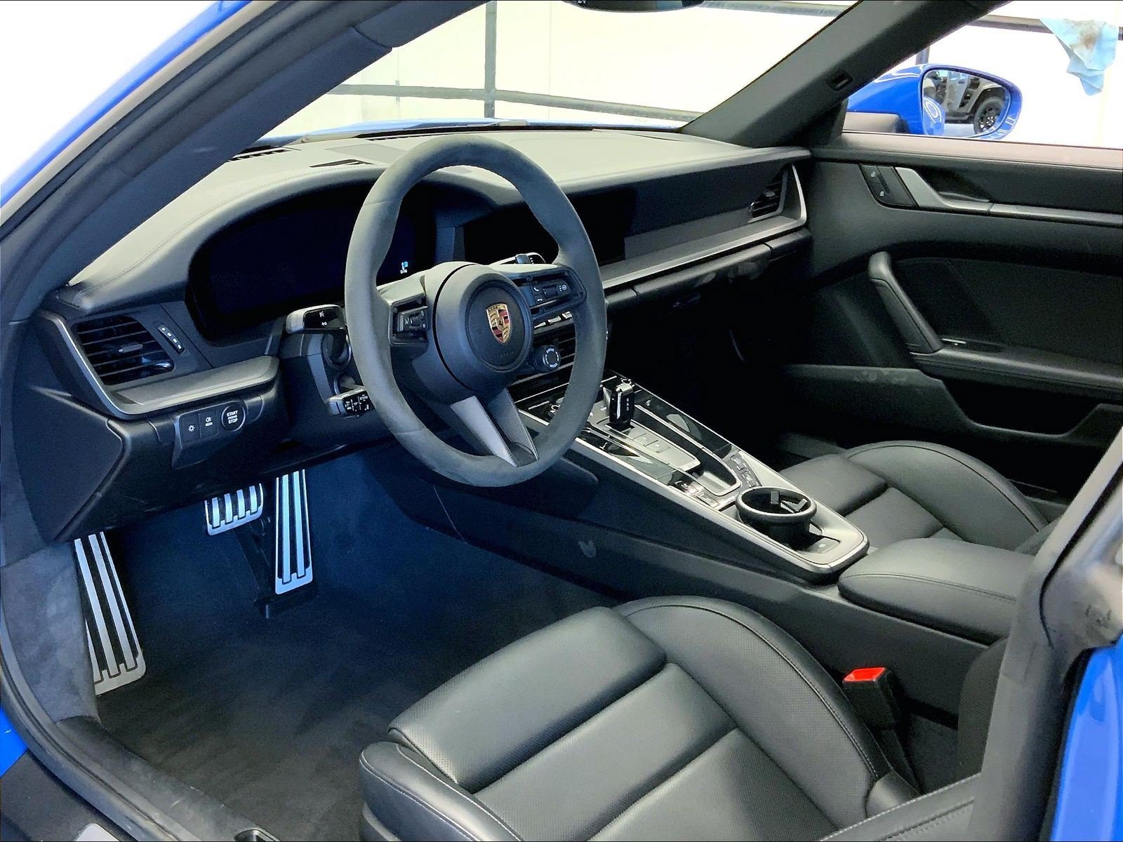 Certified 2025 Porsche 911 Carrera S RWD image 4