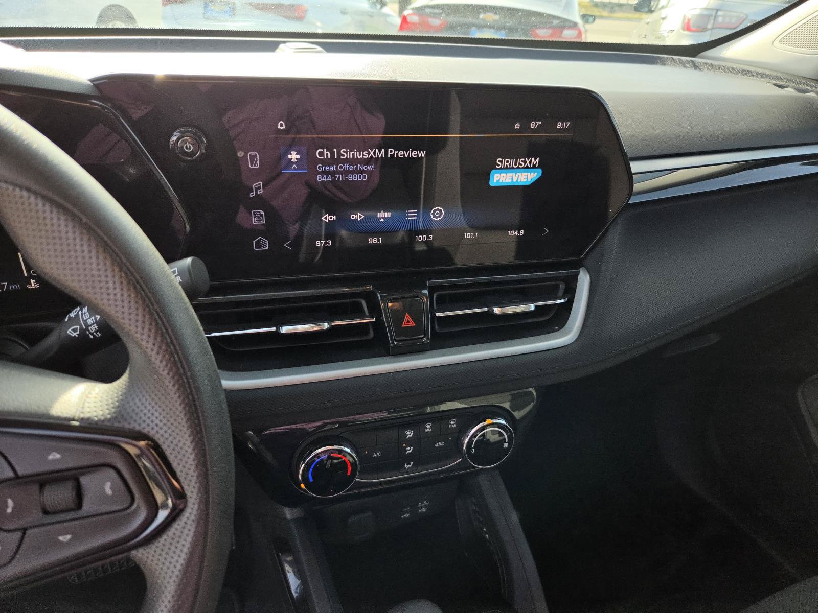 Used 2025 Chevrolet TrailBlazer LT FWD image 20