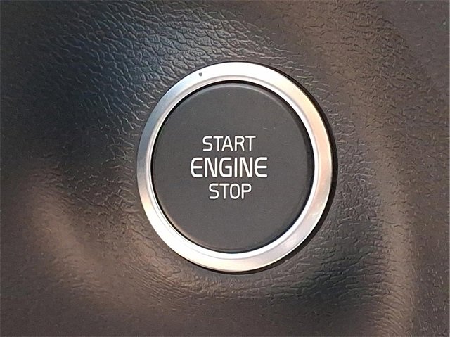 New 2026 Volvo XC40 B5 Plus w/ Protection Package Premier image 10