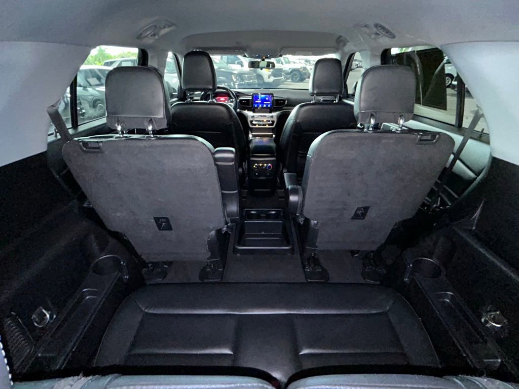 Used 2021 Ford Explorer XLT w/ Equipment Group 202A image 38