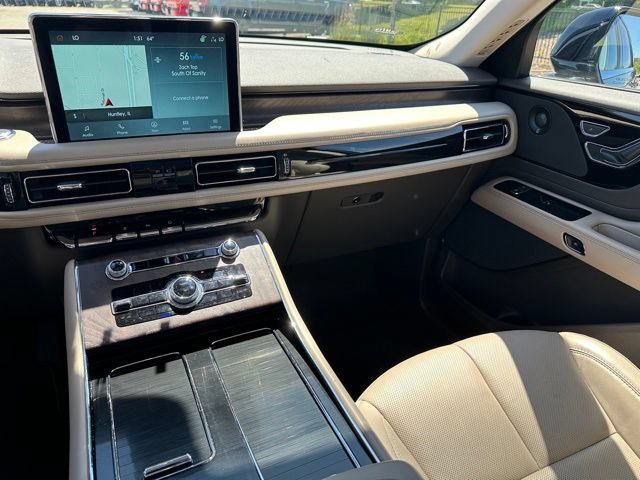 Used 2022 Lincoln Aviator Reserve w/ Elements Package Plus AWD/4WD image 21