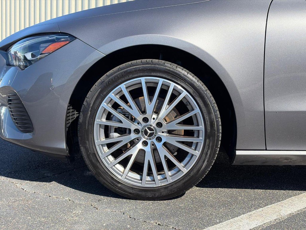 Used 2025 Mercedes-Benz CLA 250 image 7