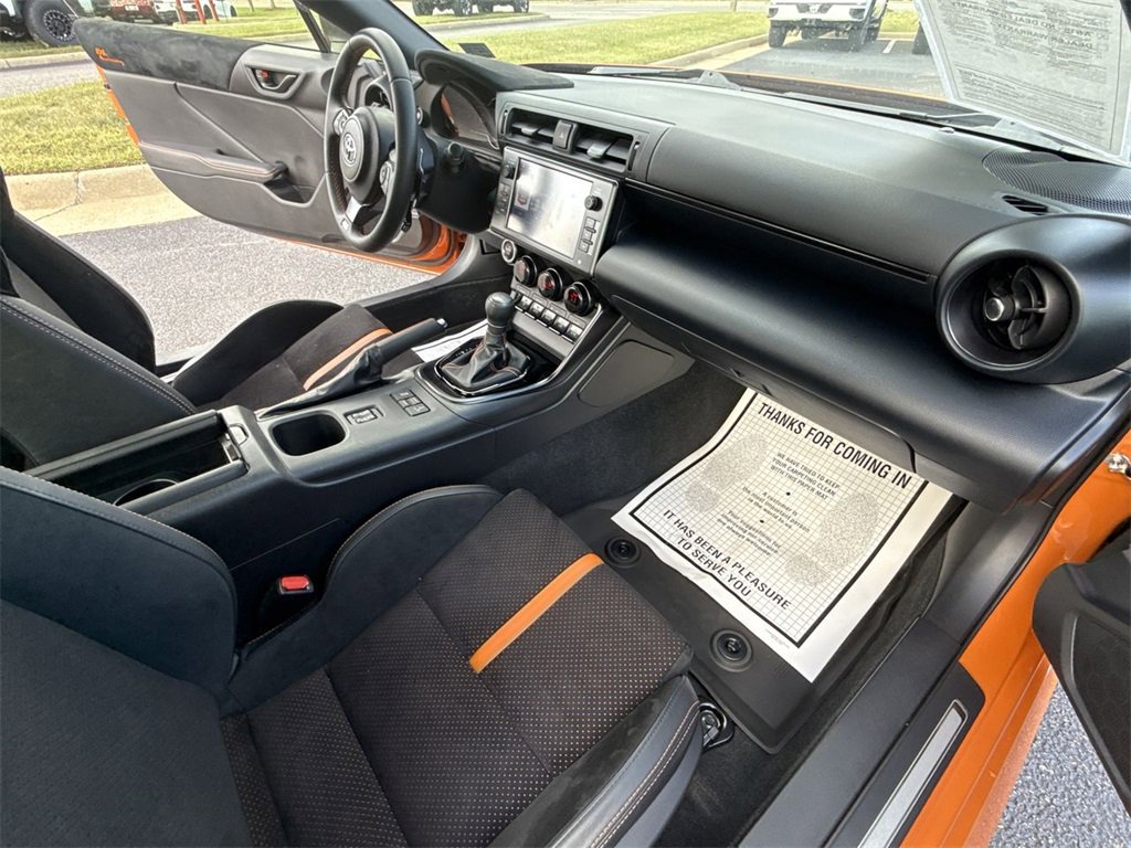 Used 2023 Toyota GR86 10th Anniversary SE image 27