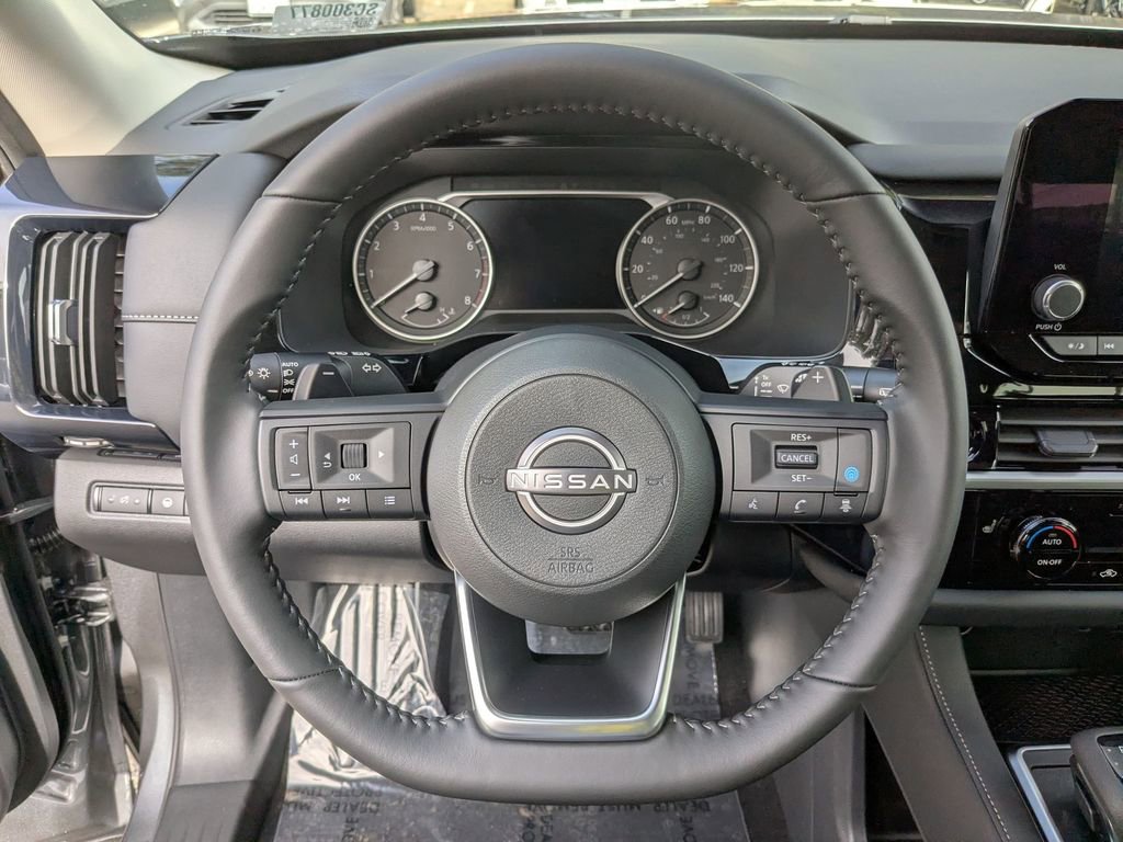 New 2025 Nissan Pathfinder SV image 15