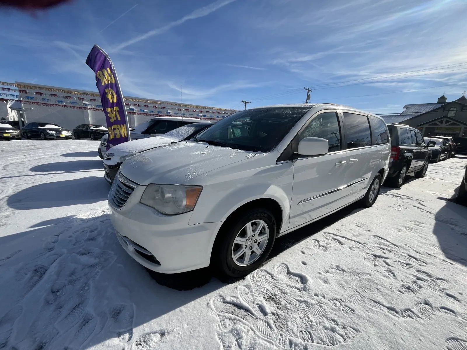 Used 2012 Chrysler Town & Country Touring w/ Entertainment Group #1 image 1