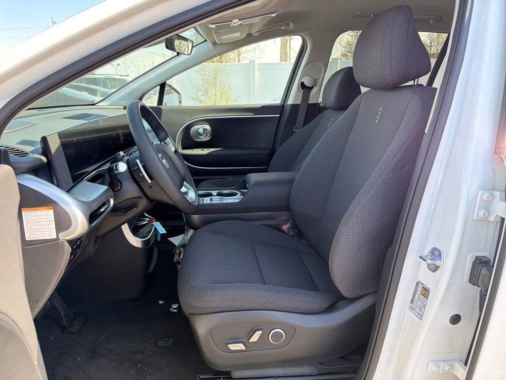 New 2026 Hyundai Ioniq 9 SE image 9