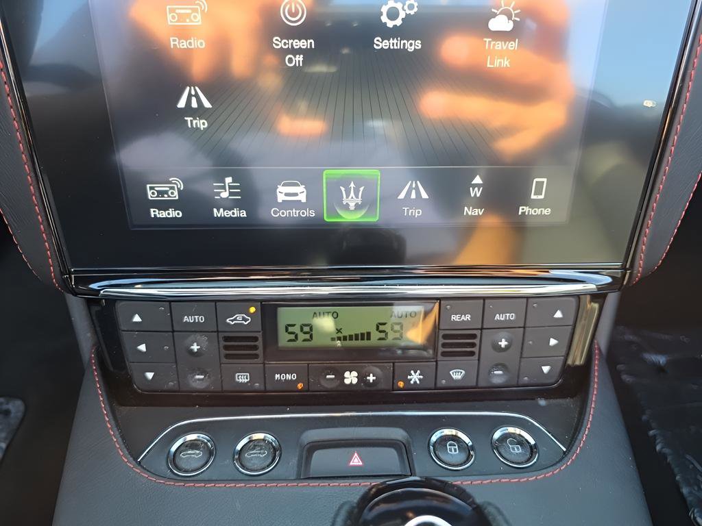 Used 2018 Maserati GranTurismo Sport image 37