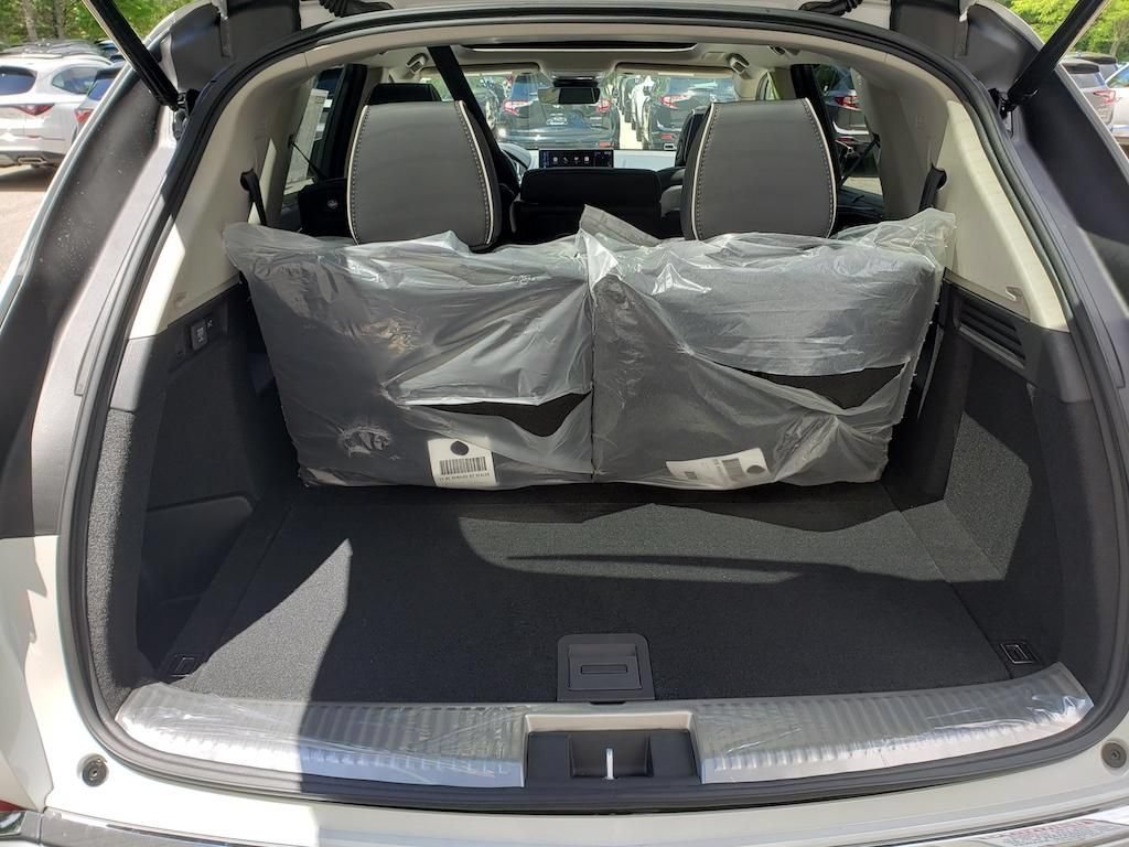 New 2026 Acura MDX w/ Advance Package AWD/4WD image 5