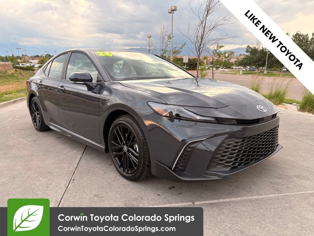 Used 2026 Toyota Camry Hybrid FWD image 1