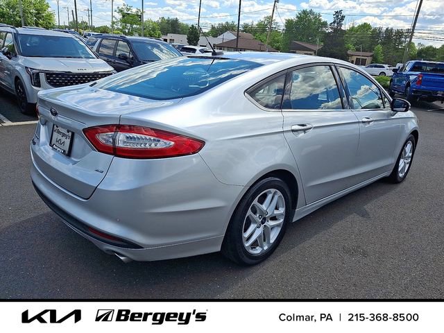 Used 2014 Ford Fusion SE FWD image 5