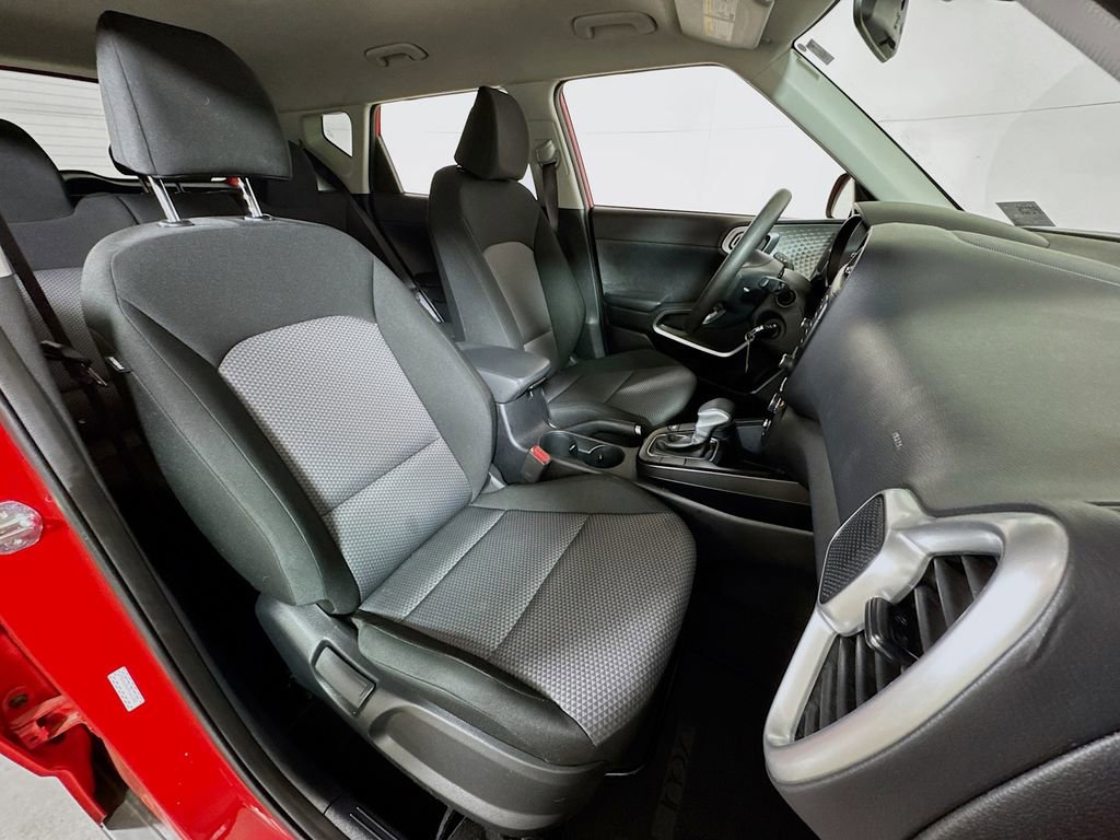 Used 2024 Kia Soul LX w/ Option Group 015 image 23