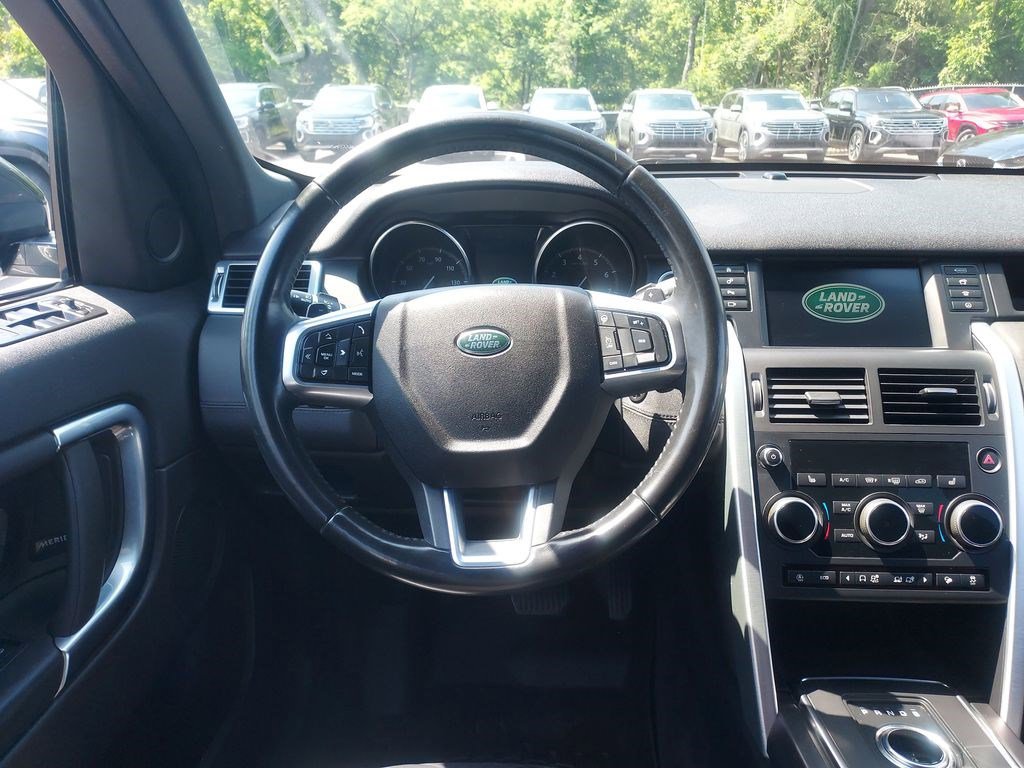 Used 2018 Land Rover Discovery Sport SE AWD/4WD image 10