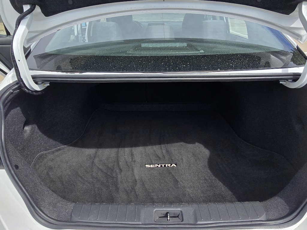 Used 2024 Nissan Sentra S FWD image 31