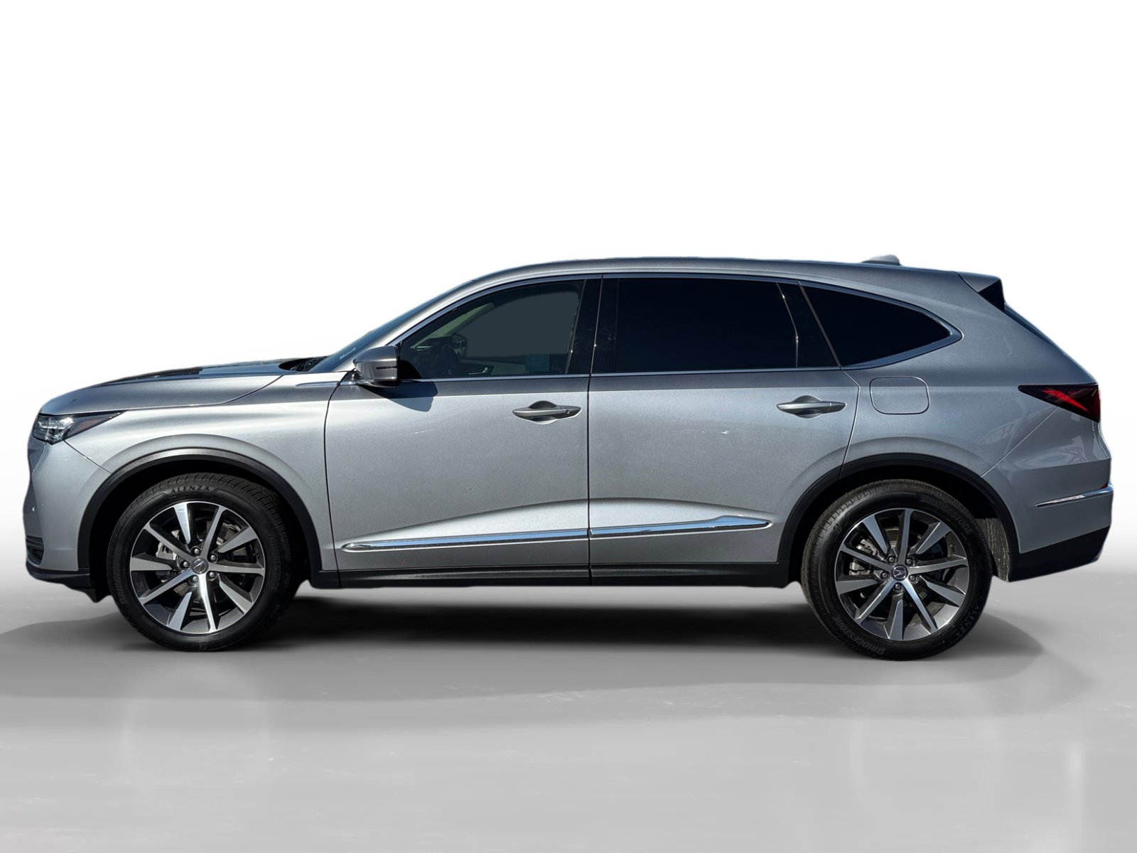 Used 2025 Acura MDX w/ Technology Package AWD/4WD image 2
