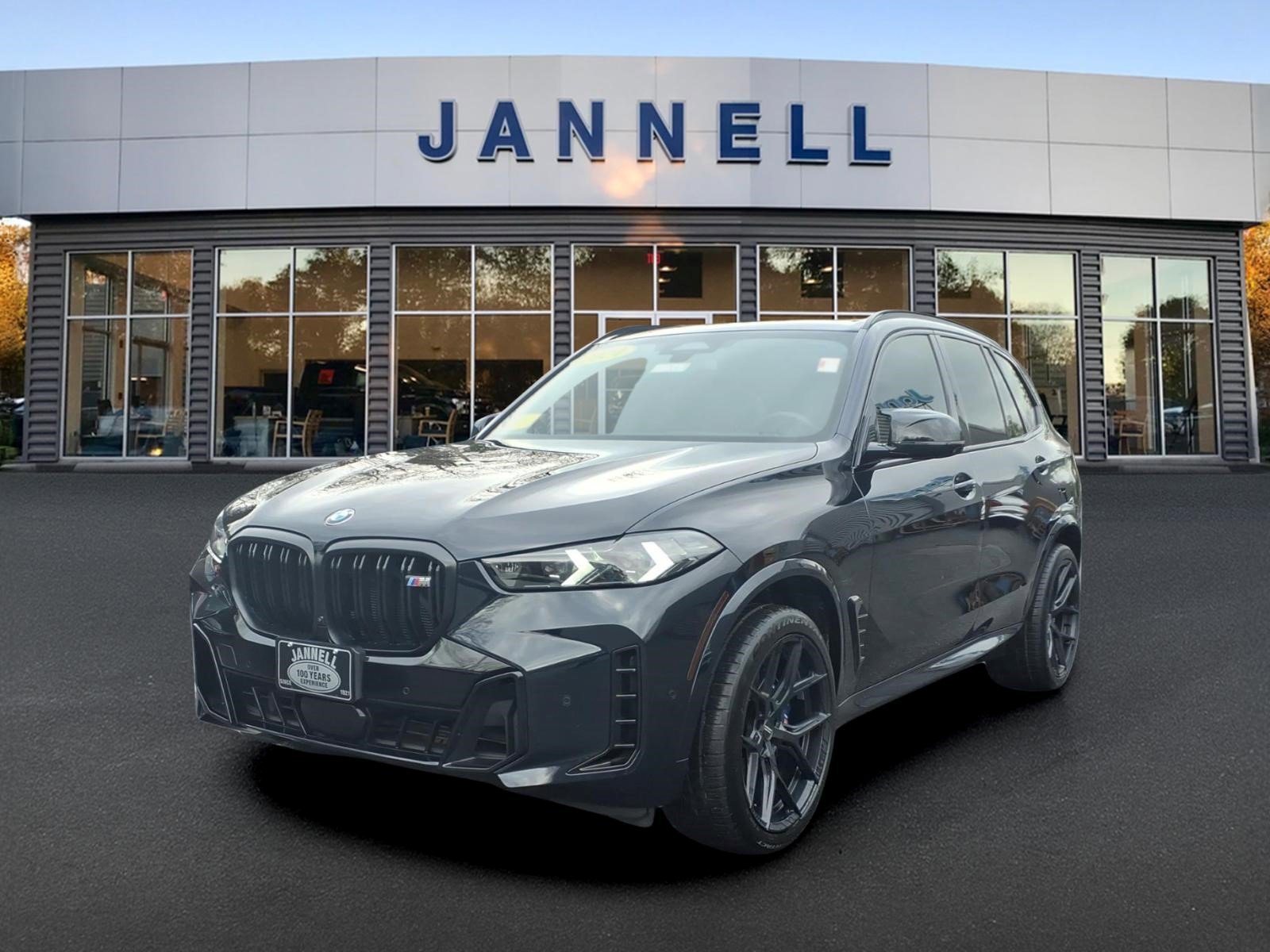 Used 2024 BMW X5 M60i w/ Executive Package image 1