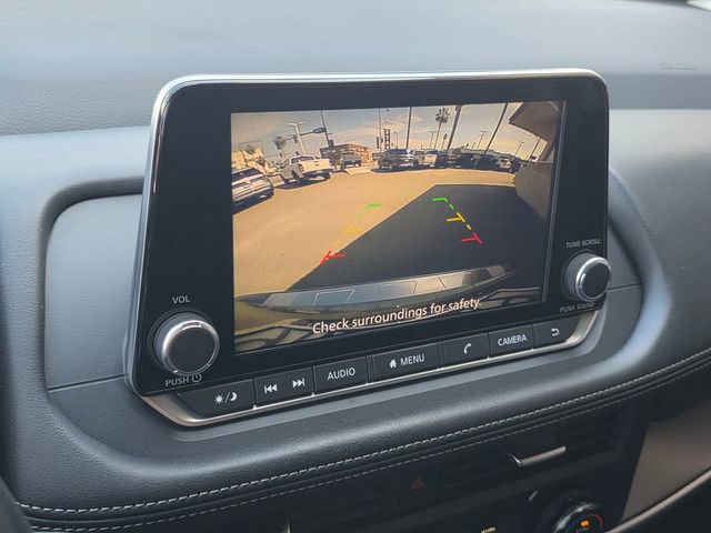 Used 2024 Nissan Rogue SV image 19