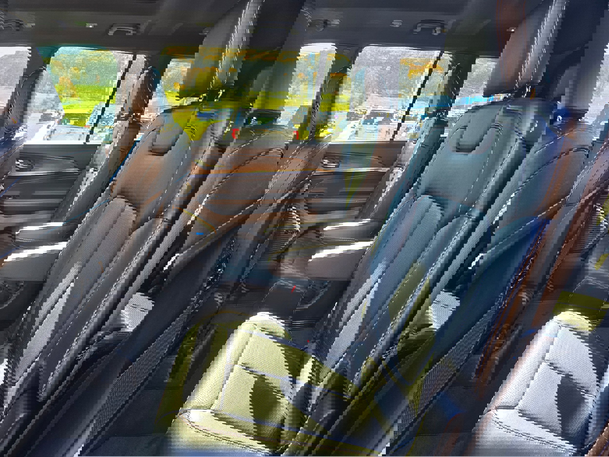 Used 2022 Jeep Grand Cherokee L Overland image 12