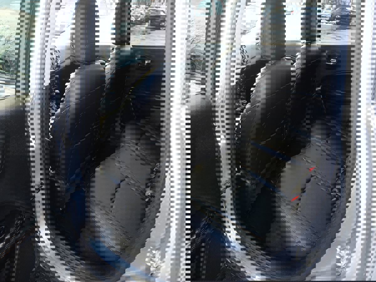 Used 2019 Jeep Compass Limited w/ Safety & Security Group image 19