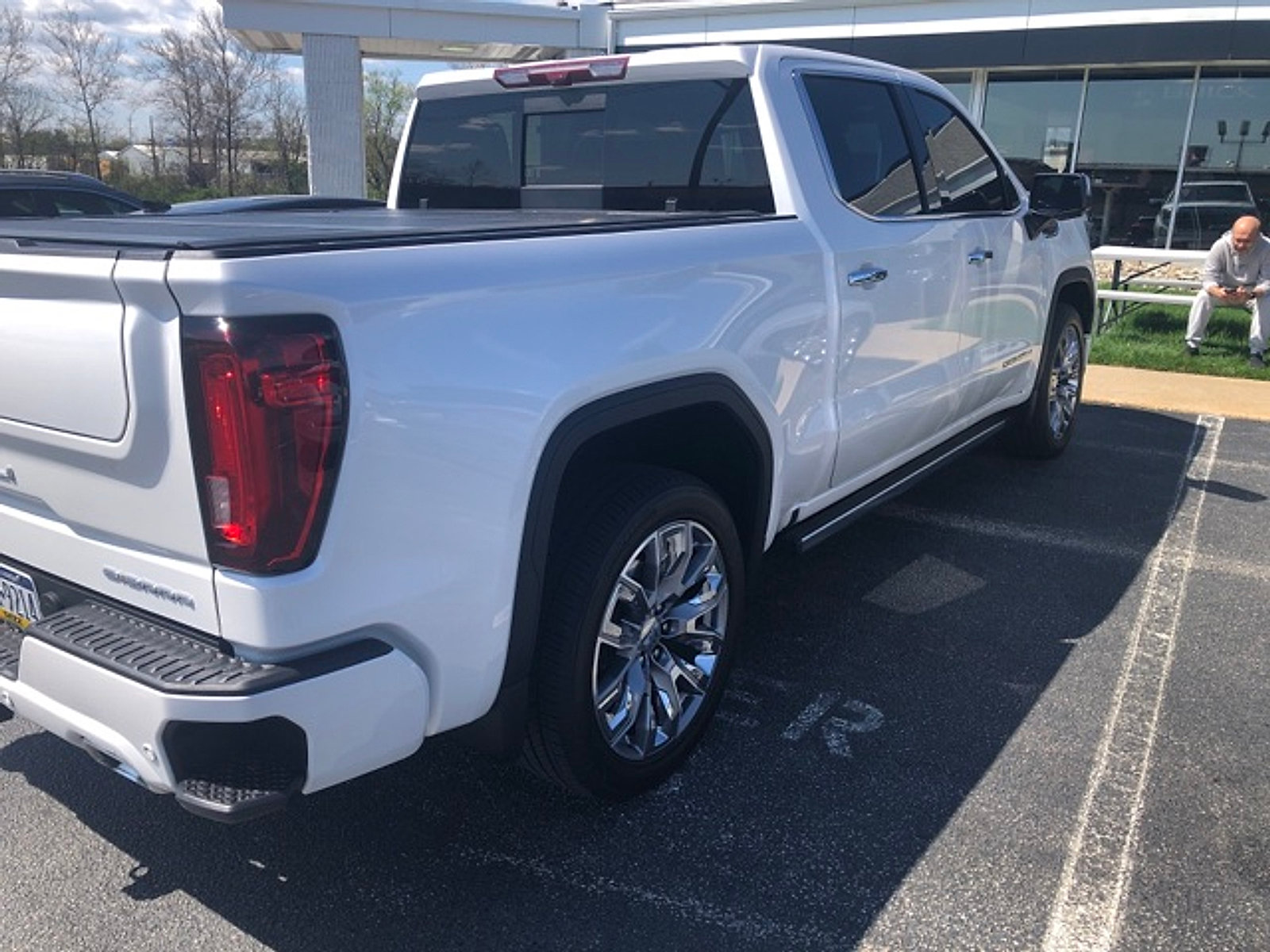 Used 2024 GMC Sierra 1500 Denali image 3