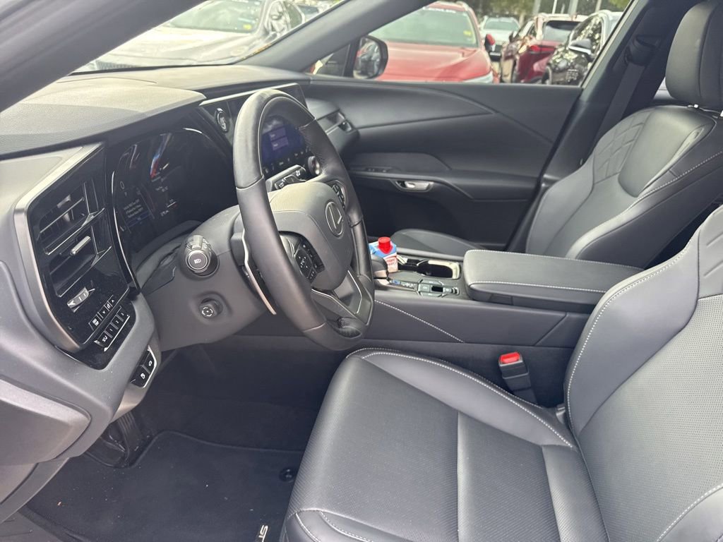 Used 2025 Lexus RX 350 Premium w/ Accessory Package (K3) FWD image 27