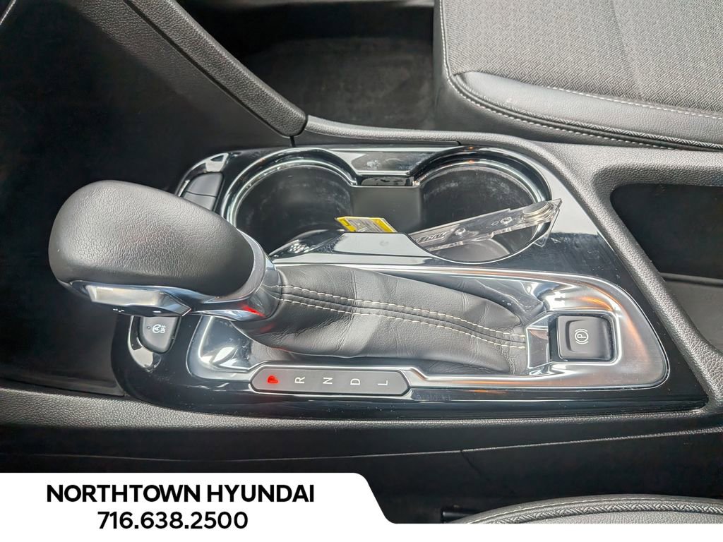 Used 2021 Buick Encore GX Select image 15