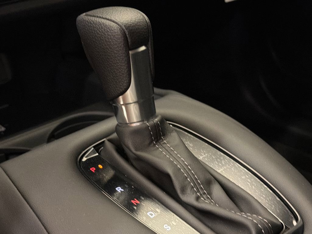 New 2026 Honda HR-V LX image 24