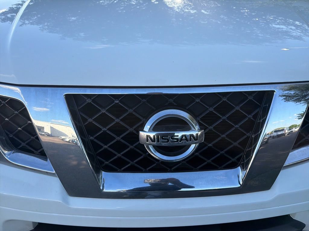 Used 2019 Nissan Frontier SV image 9