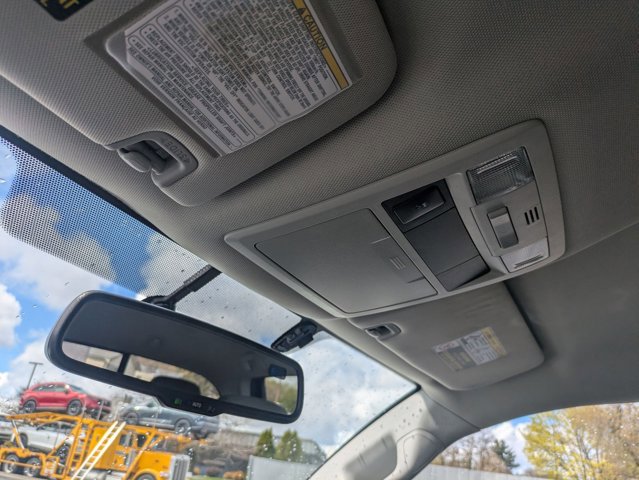 Used 2017 Toyota Tacoma SR5 w/ Tow Package image 19