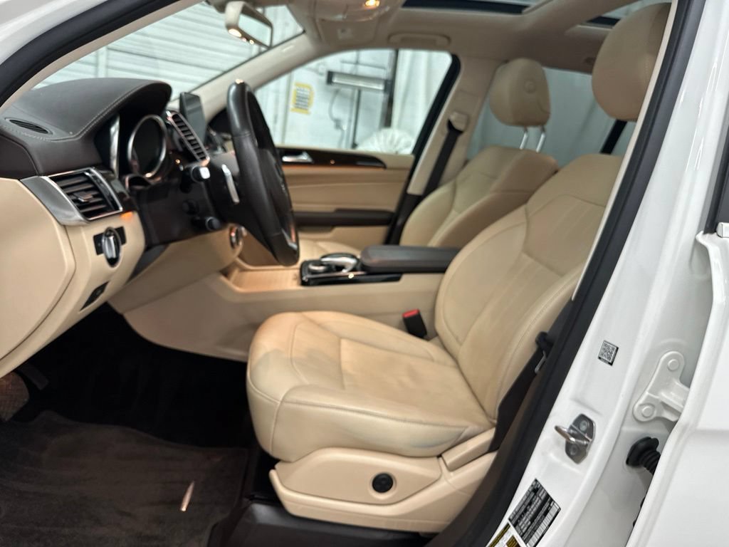 Used 2019 Mercedes-Benz GLS 450 4MATIC image 18