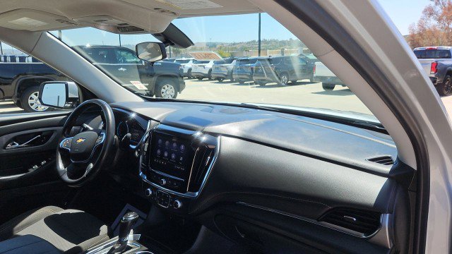 Used 2020 Chevrolet Traverse LT FWD image 28