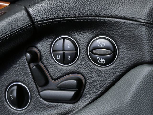 Used 2005 Mercedes-Benz SL 500 image 24