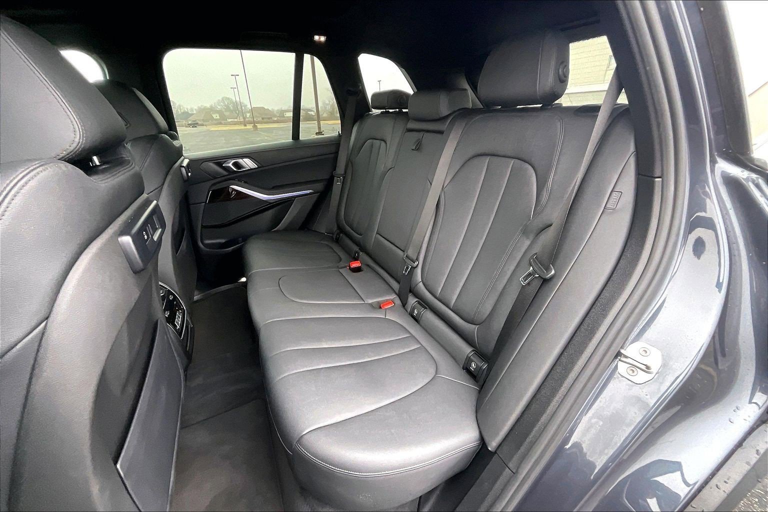 Used 2020 BMW X5 sDrive40i w/ Convenience Package image 17