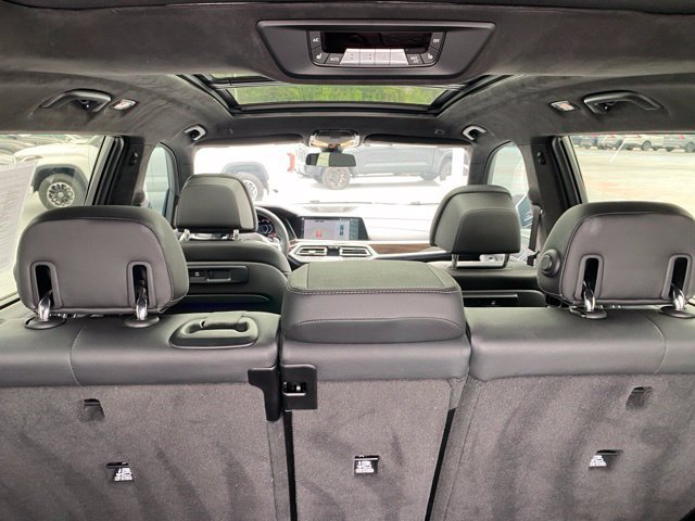 Used 2021 BMW X7 M50i w/ Executive Package AWD/4WD image 11