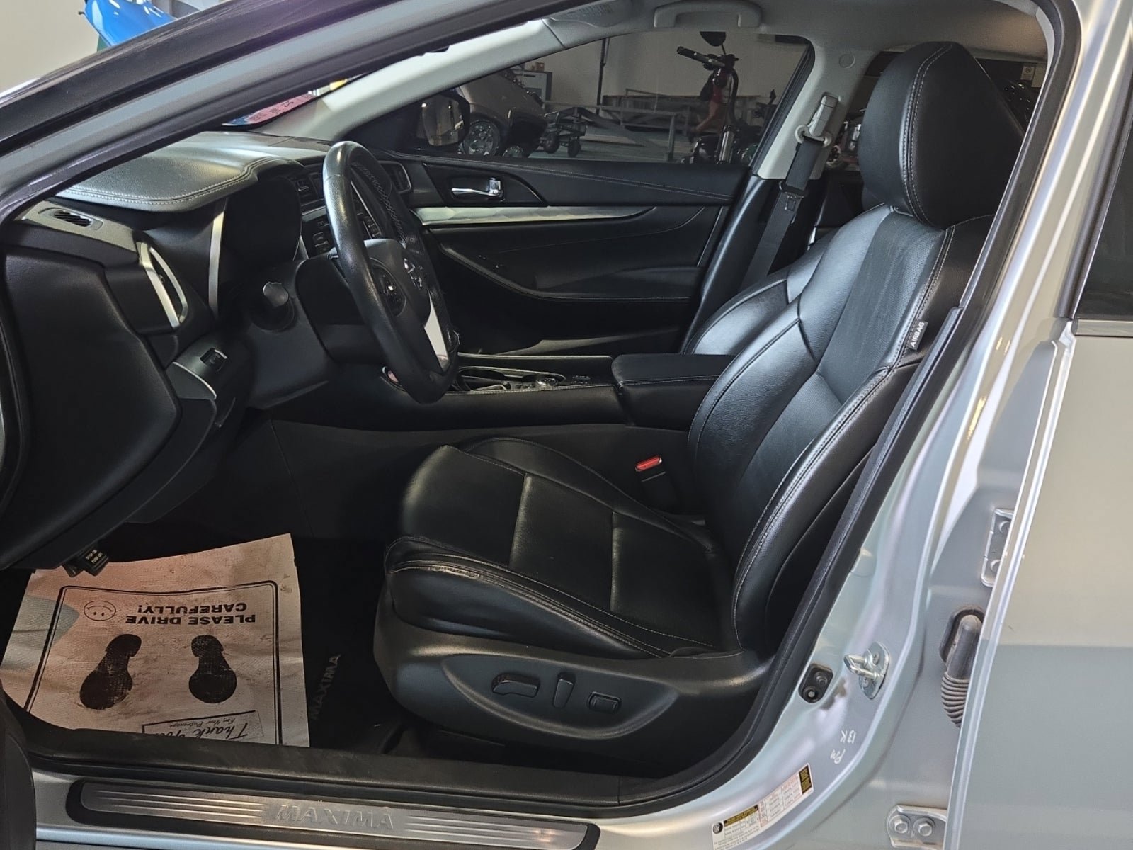 Used 2022 Nissan Maxima SV w/ Floor Mat Group FWD image 8