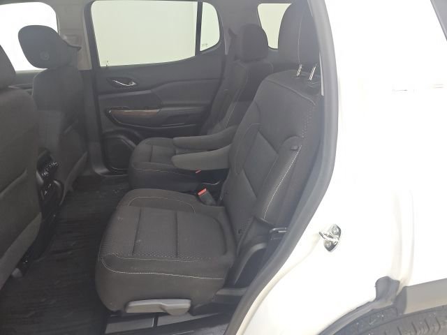 Used 2023 GMC Acadia SLE w/ Driver Convenience Package image 3