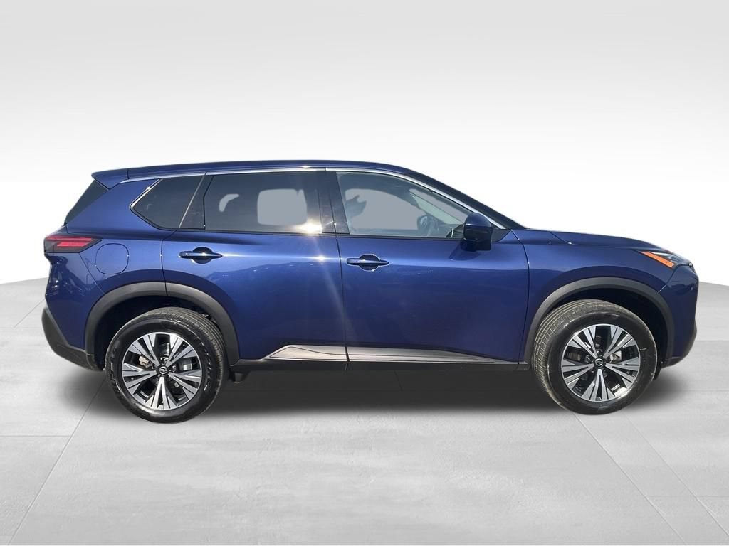 Used 2021 Nissan Rogue SV FWD image 11