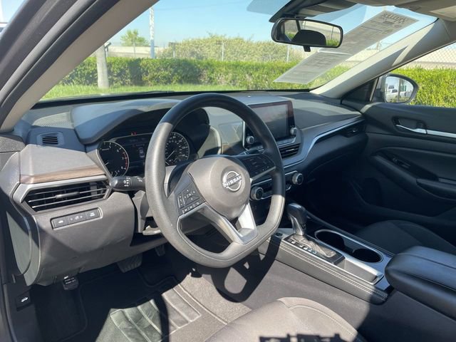 Used 2023 Nissan Altima 2.5 SV FWD image 10