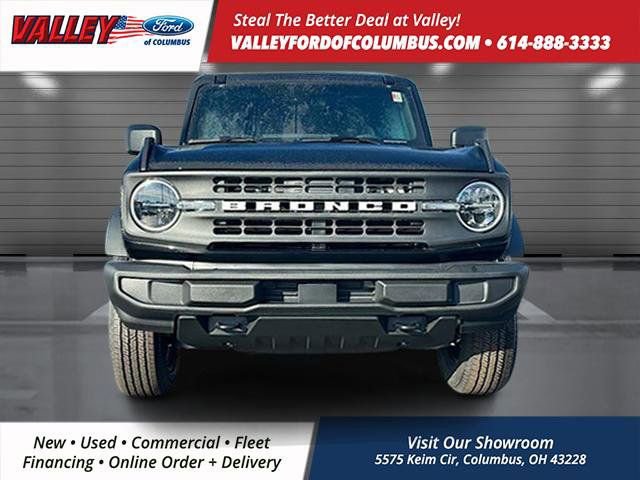 New 2025 Ford Bronco 4-Door image 2