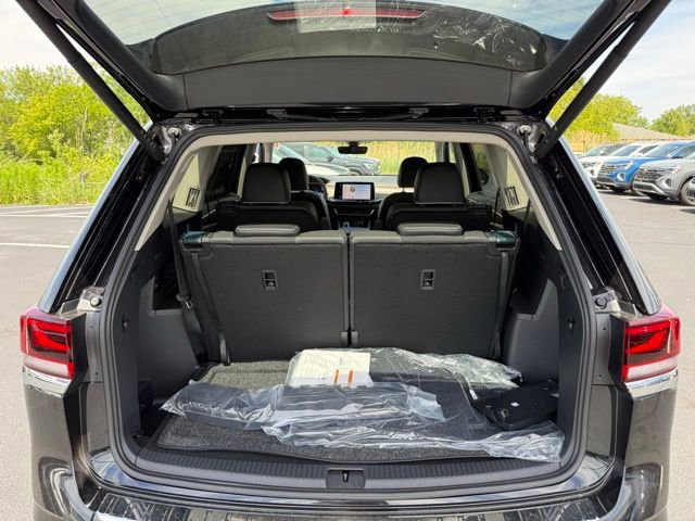 New 2026 Volkswagen Atlas SEL Premium R-Line AWD/4WD image 17