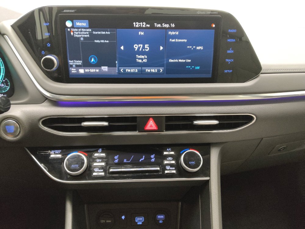 Used 2021 Hyundai Sonata Limited image 25