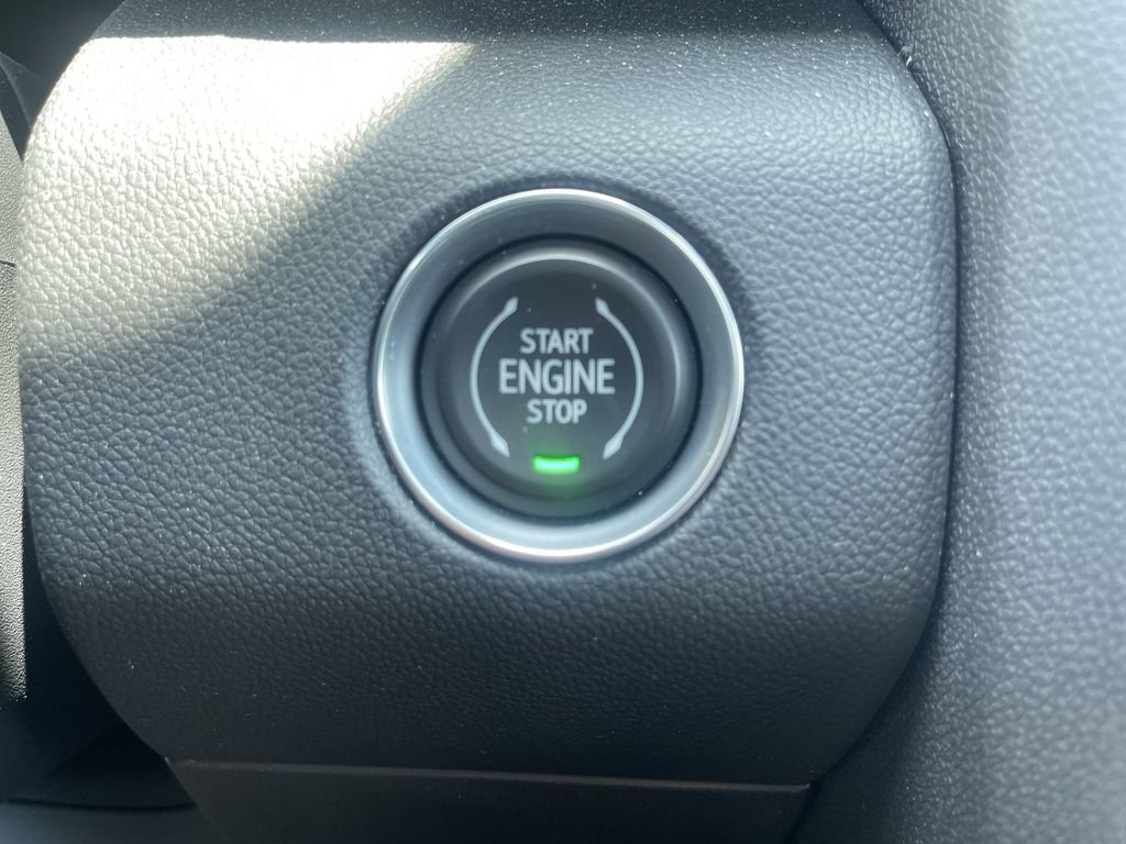 Used 2025 GMC Acadia Denali AWD/4WD image 23
